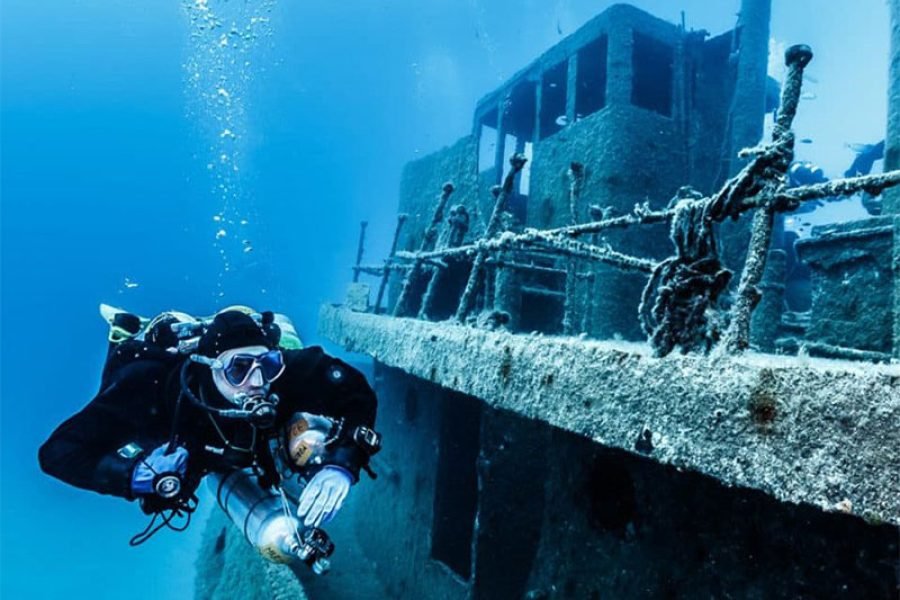 Specialty Wreck Dive Course